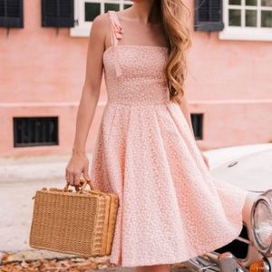 Gal Meets Glam – Helen Grosgrain Tie Detail Dress